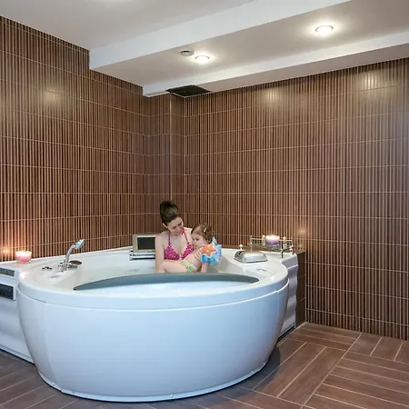 Bellevue & Relax Hotel 4*